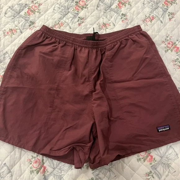 SOLD Men’s Patagonia Swim Shorts Size Large - Picture 1 of 9